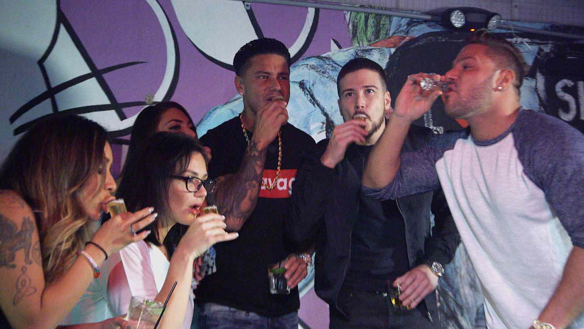 Official MTV still via PEOPLE: Jersey Shore Family Vacation cast lined up for shots. MTV / PEOPLE.