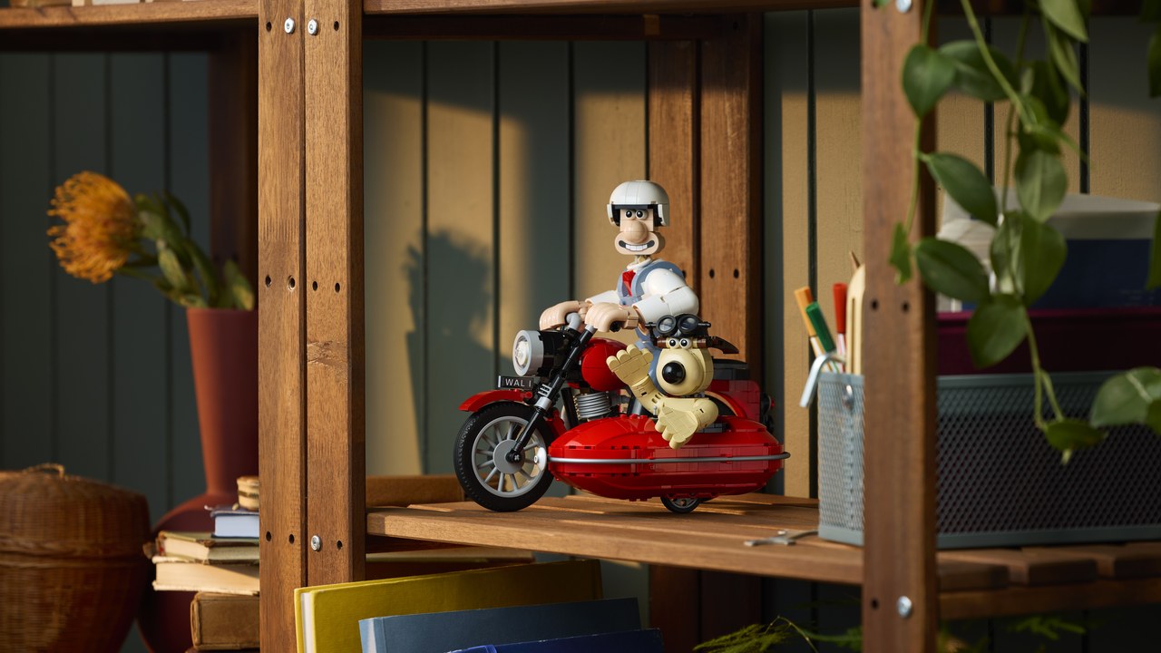 LEGO Ideas 21371 Wallace & Gromit lifestyle still from LEGO.com. Collectibles desk on the October 1 availability.